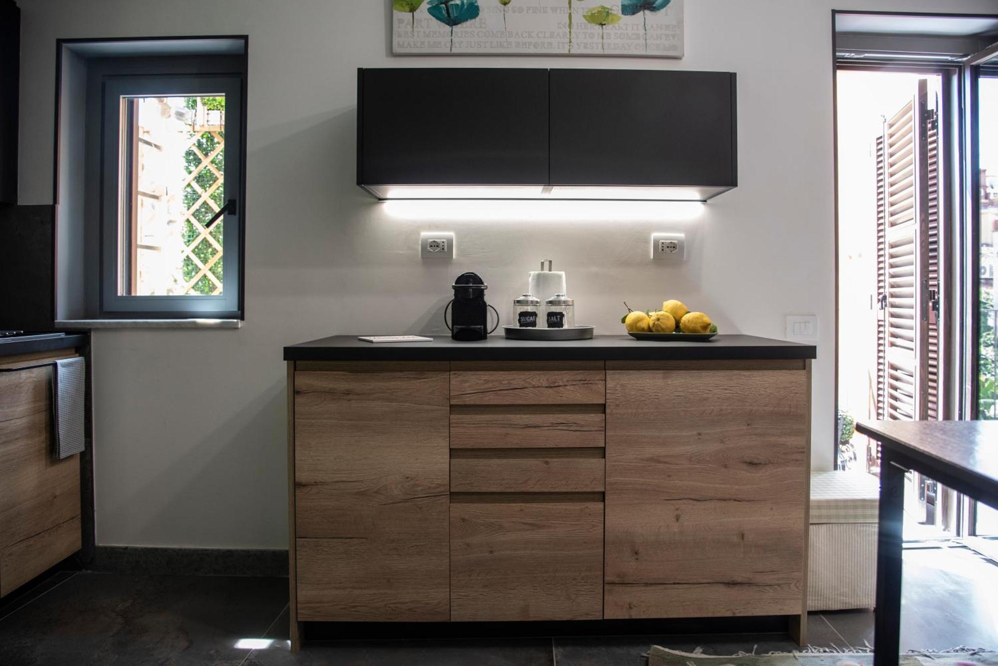 Vatican Boutique Apartment With St Peters Dome View Рим Екстериор снимка