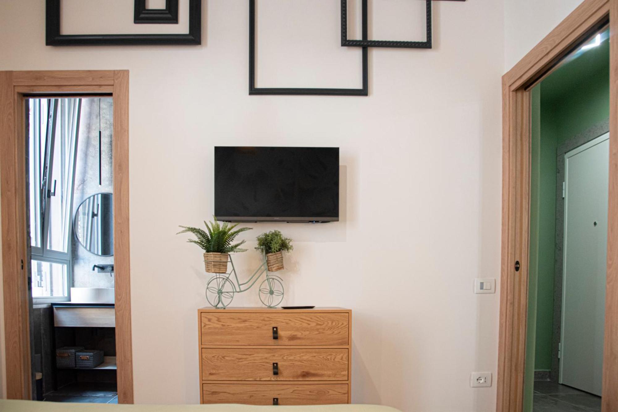 Vatican Boutique Apartment With St Peters Dome View Рим Екстериор снимка